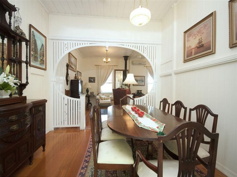 4 Didsbury Street, East Brisbane QLD 4169