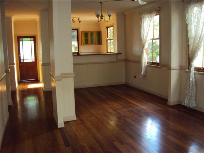 35 Headfort Street, Greenslopes QLD 4120