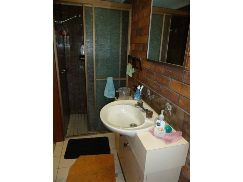 2/3 Curd Street, Greenslopes QLD 4120