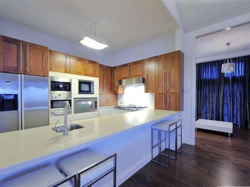 11 Illidge Street, Coorparoo QLD 4151