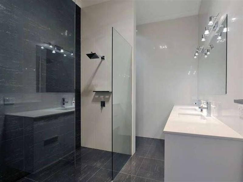 11 Illidge Street, Coorparoo QLD 4151