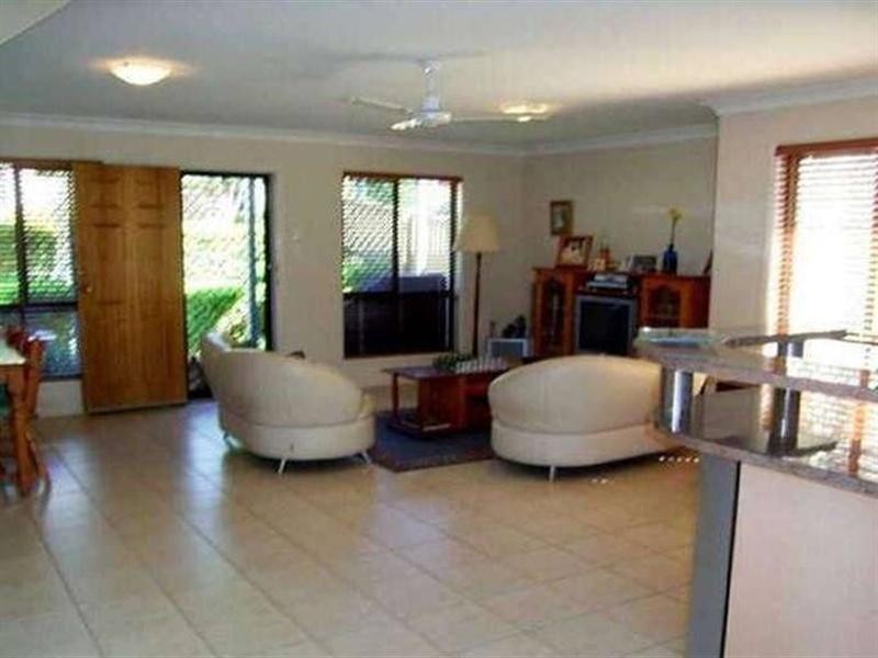 1/69 Erneton Street, Newmarket QLD 4051