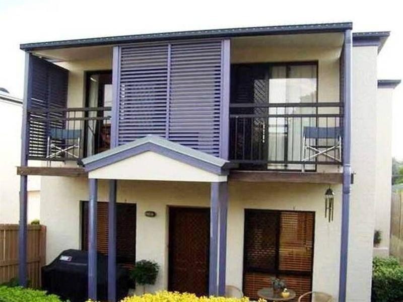 1/69 Erneton Street, Newmarket QLD 4051