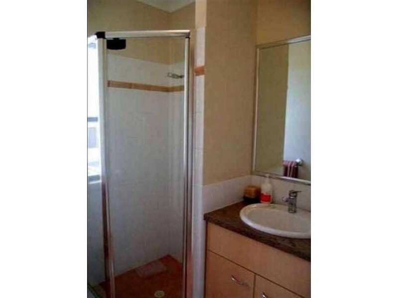 1/69 Erneton Street, Newmarket QLD 4051