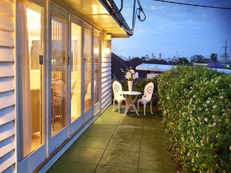 50 Lade Street, Coorparoo QLD 4151