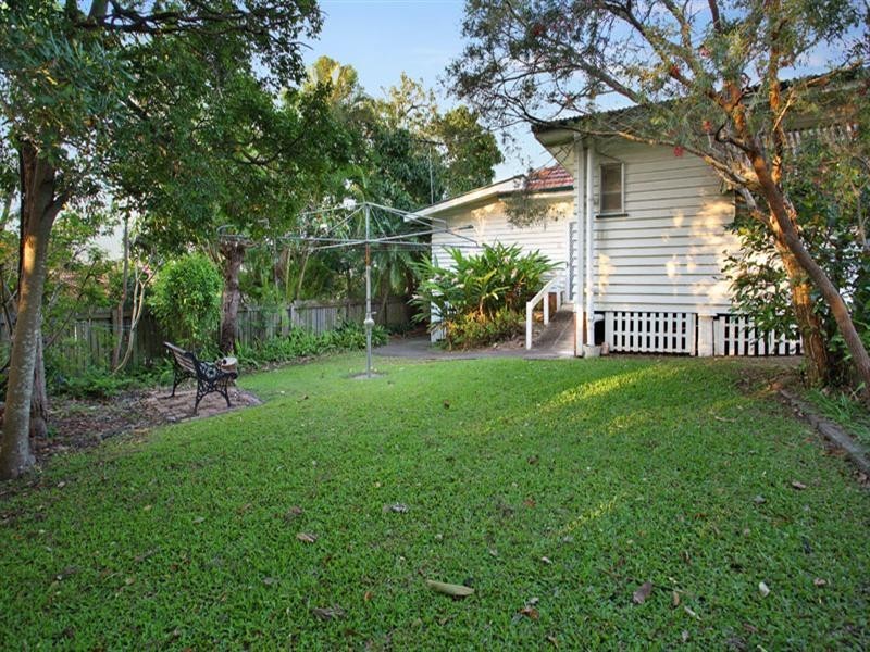 50 Lade Street, Coorparoo QLD 4151