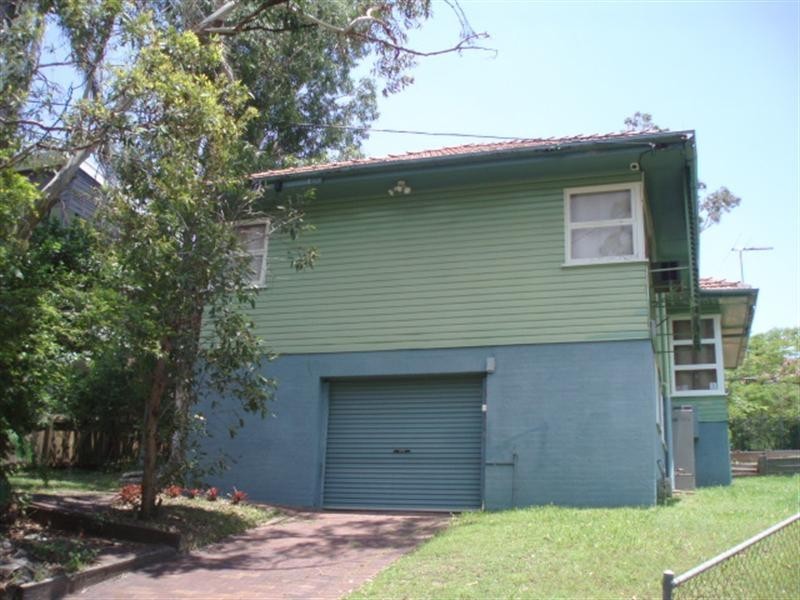 29 Kanumbra Street, Coorparoo QLD 4151