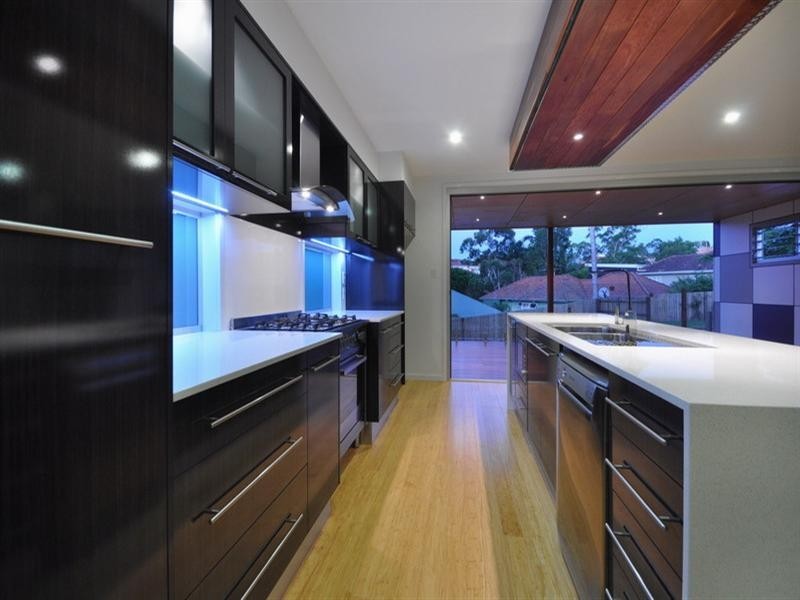 75 Lade Street, Coorparoo QLD 4151