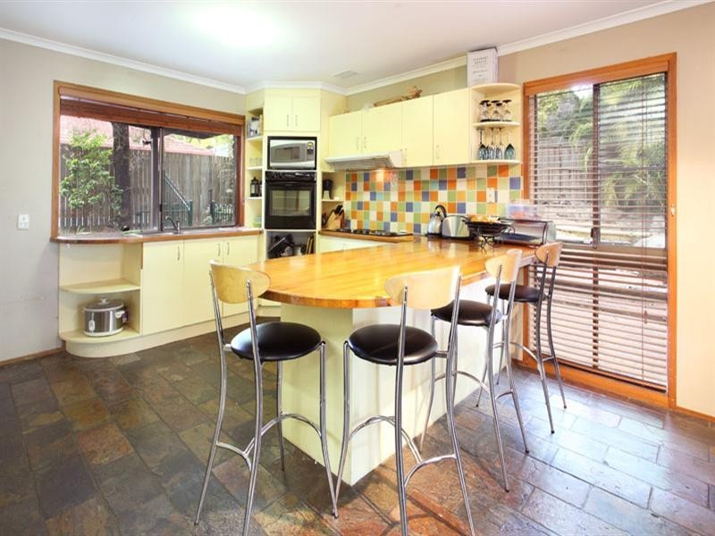 403 Winstanley Street, Carindale QLD 4152