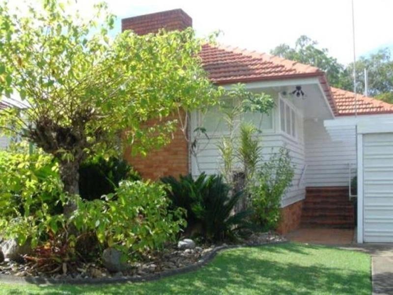 75 Arrol Street, Camp Hill QLD 4152