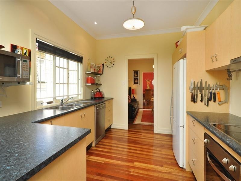 46 Bovelles Street, Camp Hill QLD 4152