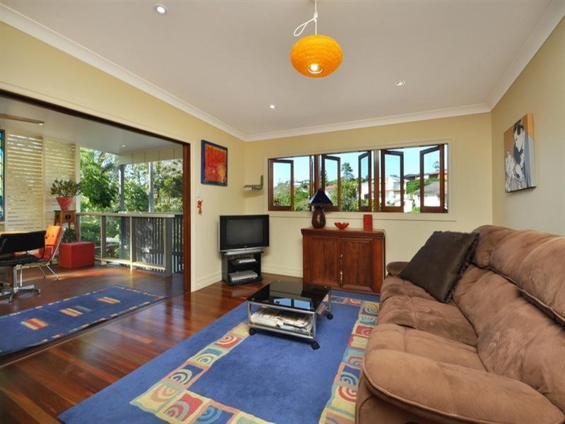 46 Bovelles Street, Camp Hill QLD 4152