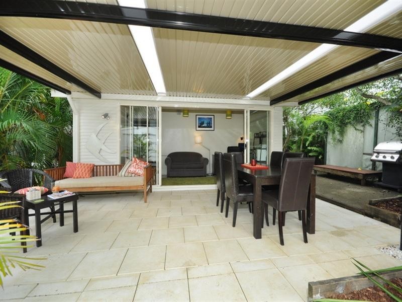 28 Iveagh Avenue, Holland Park West QLD 4121