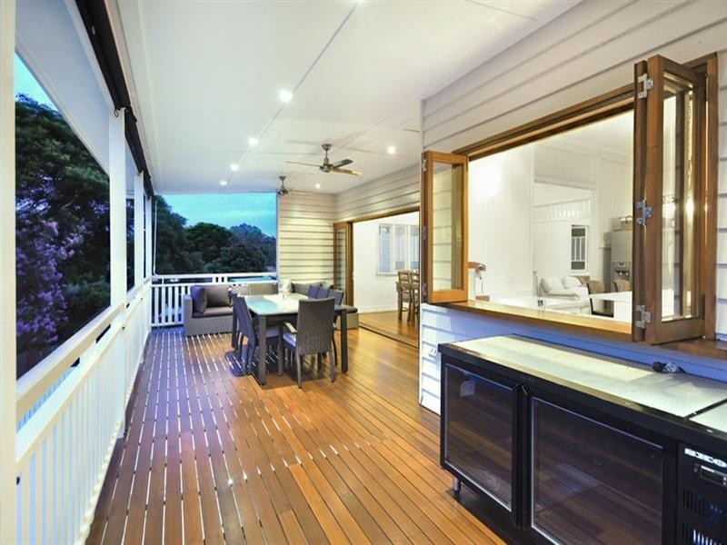 17 Shaftesbury Street, Tarragindi QLD 4121