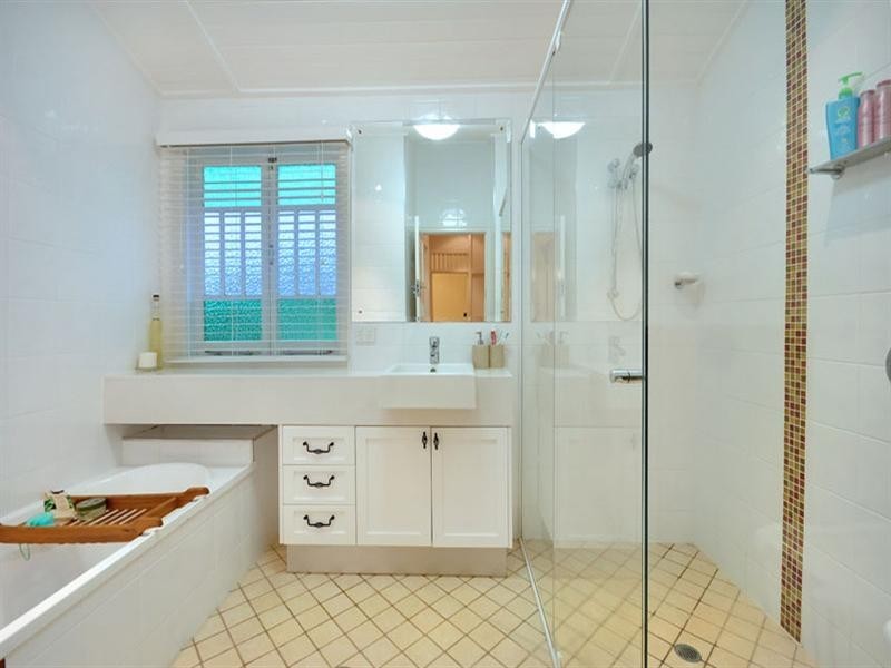 17 Shaftesbury Street, Tarragindi QLD 4121