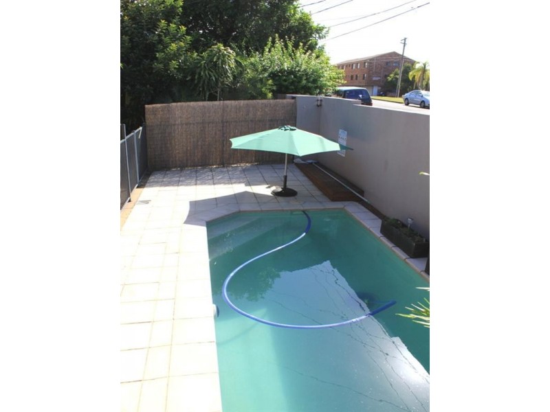 5 Woodhill Avenue, Coorparoo QLD 4151