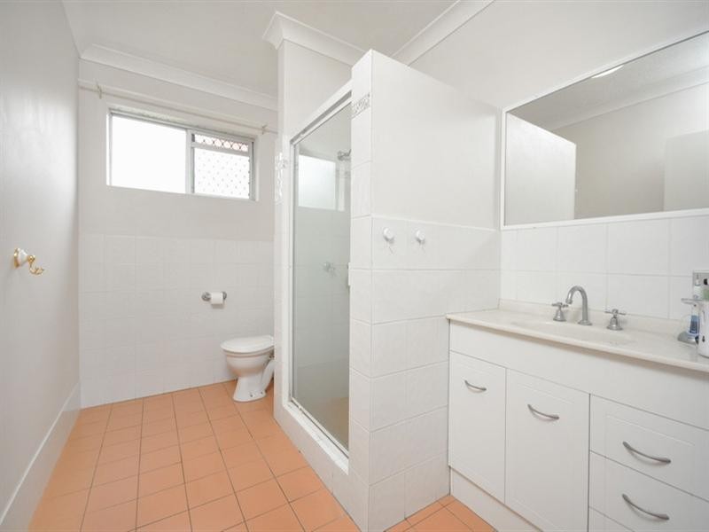 1/42 Fifth Avenue, Coorparoo QLD 4151