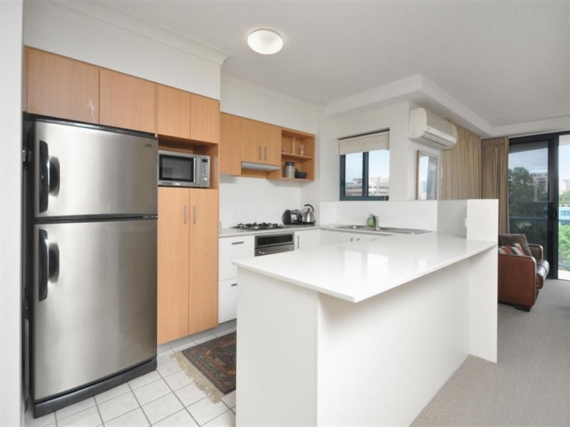 610/21 Patrick Lane, Toowong QLD 4066