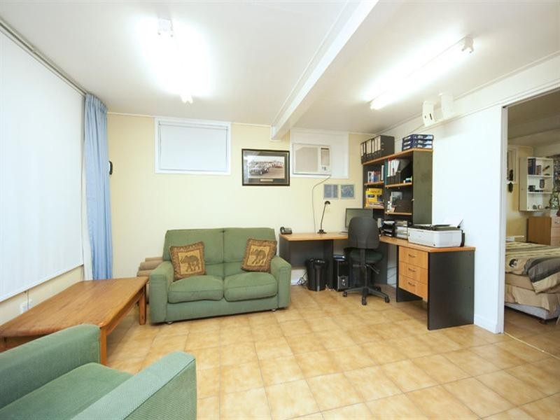 4 Didsbury Street, East Brisbane QLD 4169