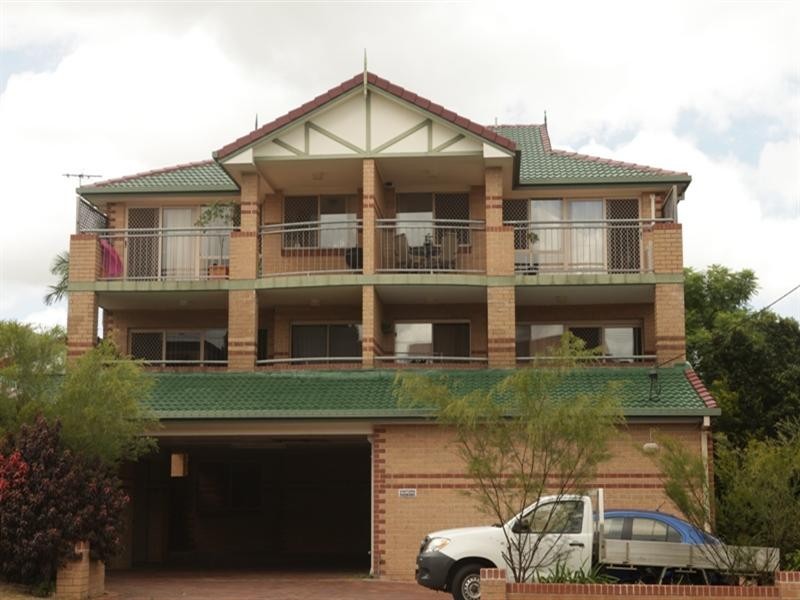 4/327 Cornwall Street, Greenslopes QLD 4120