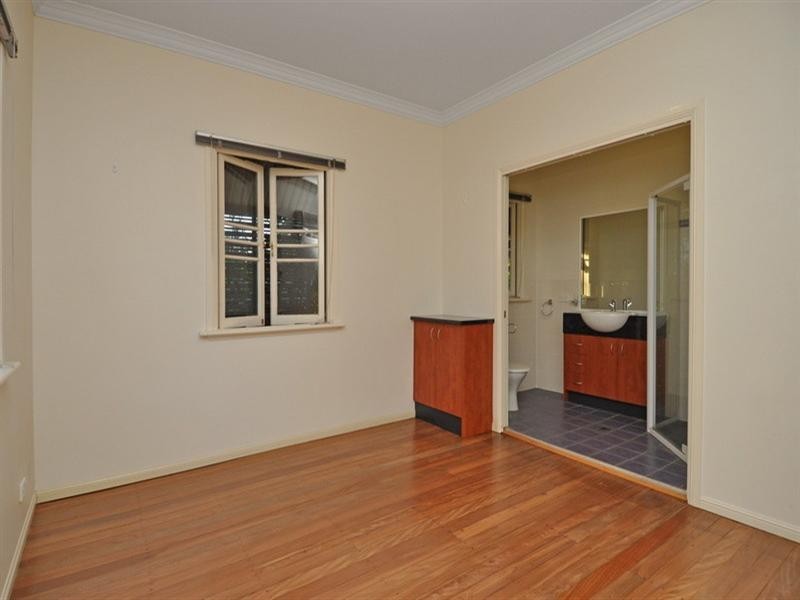 42 Boundary Road, Camp Hill QLD 4152