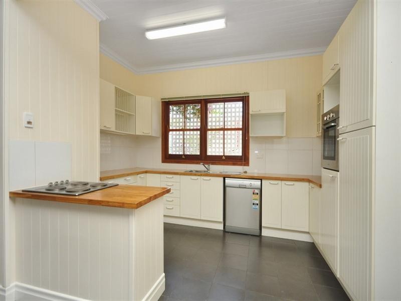 28 Taylor Street, Woolloongabba QLD 4102