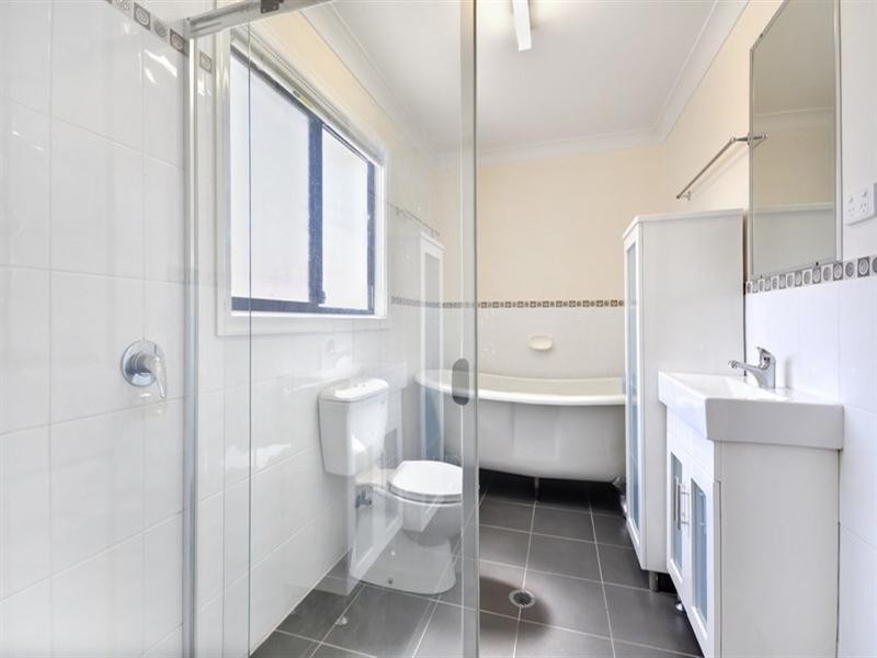 28 Taylor Street, Woolloongabba QLD 4102