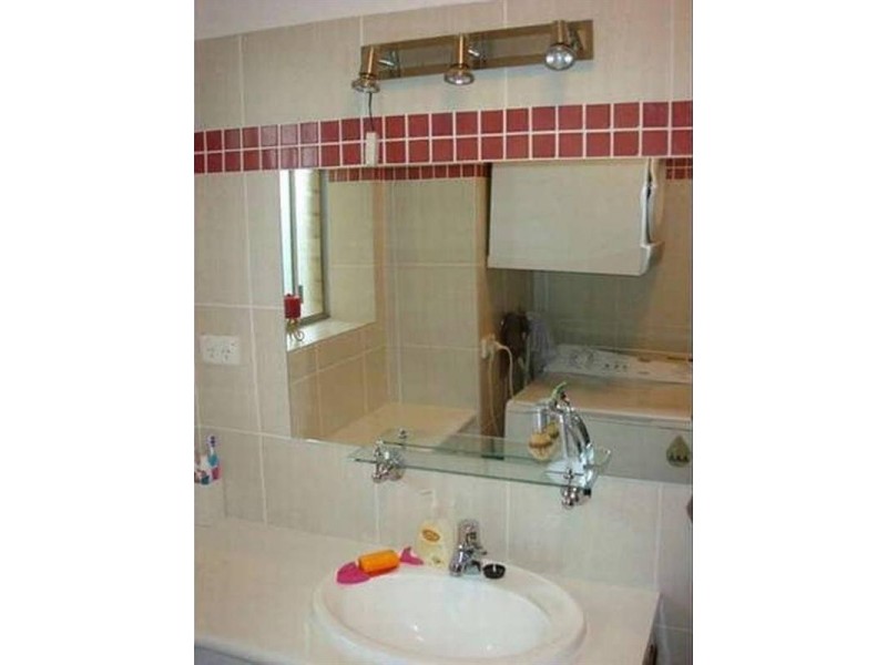 2/39 French Street, Coorparoo QLD 4151