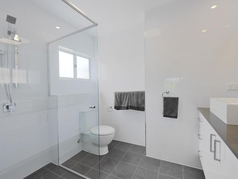 49 Waverley Road, Camp Hill QLD 4152