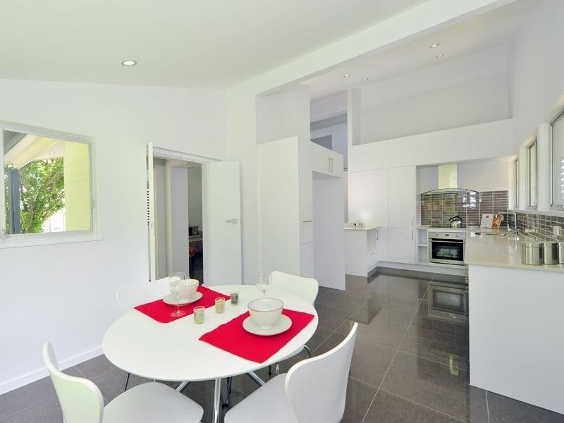 49 Waverley Road, Camp Hill QLD 4152