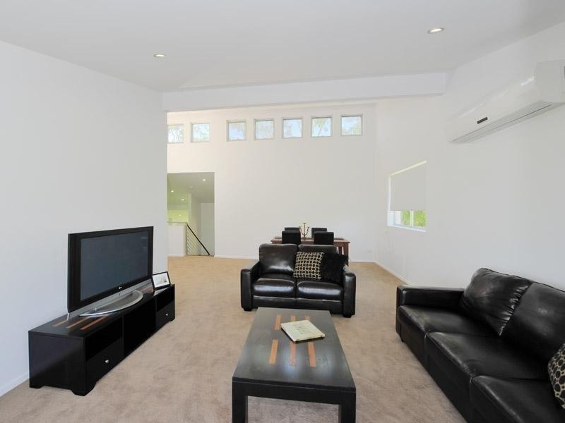 49 Waverley Road, Camp Hill QLD 4152