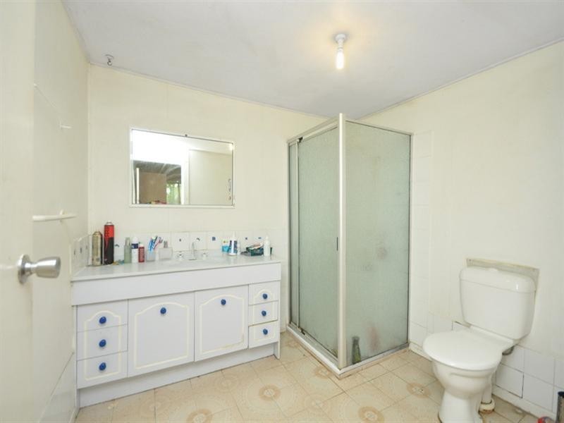 73 Deshon Street, Woolloongabba QLD 4102