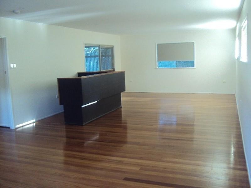 9 Ventura Street, Upper Mount Gravatt QLD 4122