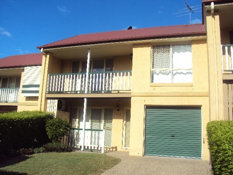 100 Rialto Street, Greenslopes QLD 4120