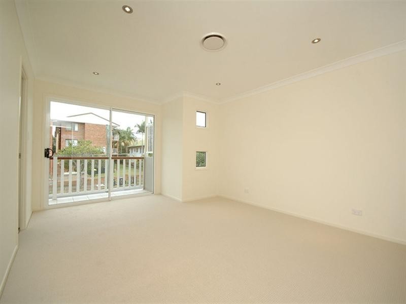 64 Baron Street, Greenslopes QLD 4120