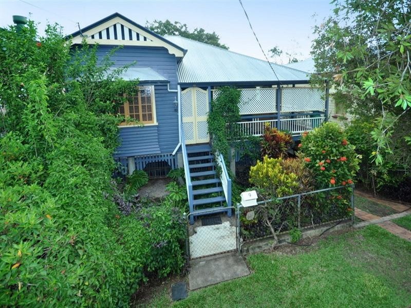 9 Bruce Street, Woolloongabba QLD 4102