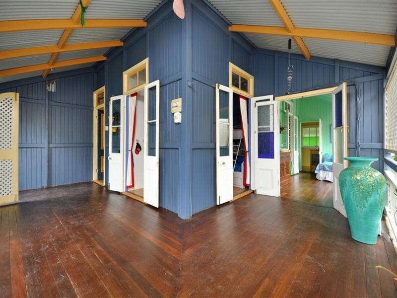 9 Bruce Street, Woolloongabba QLD 4102