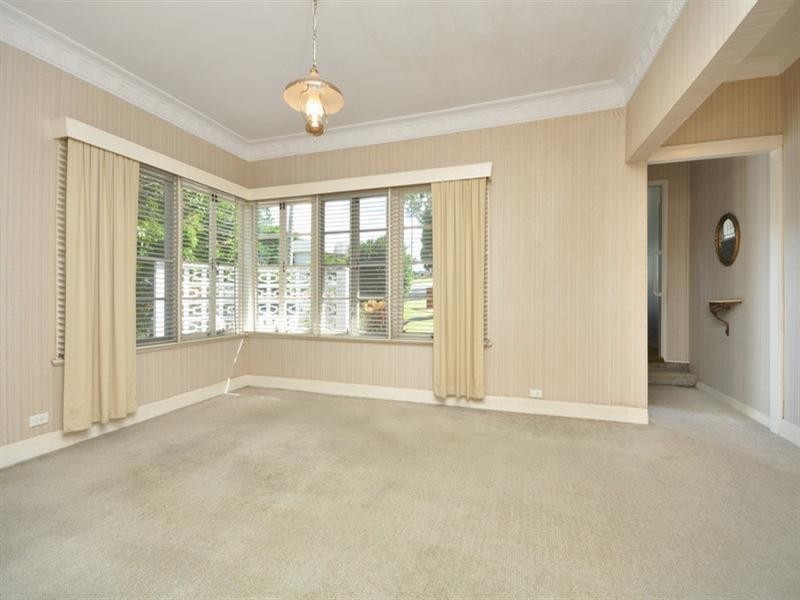 10 Sector Street, Coorparoo QLD 4151