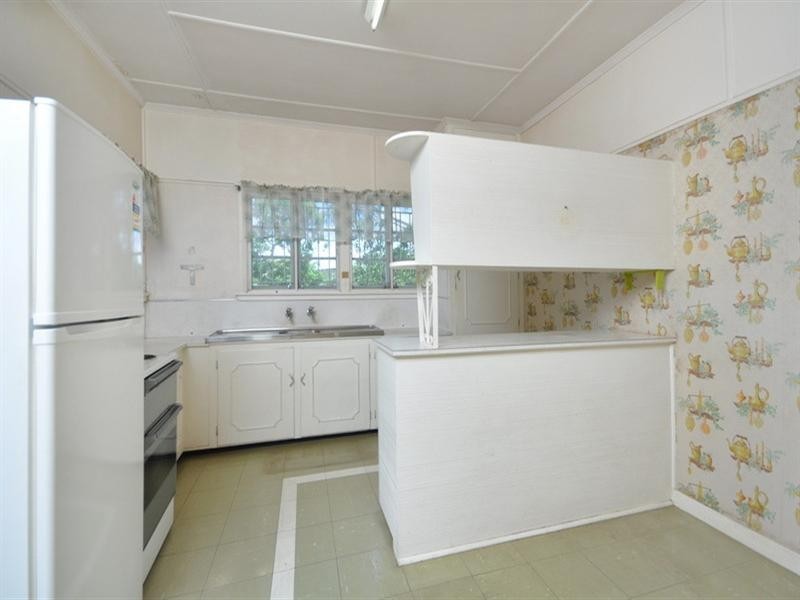 10 Sector Street, Coorparoo QLD 4151