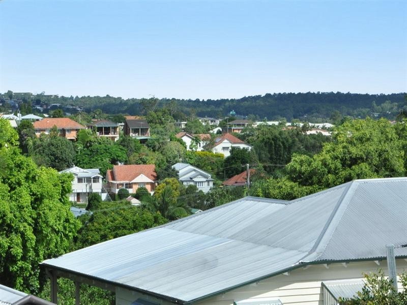 63 Sackville Street, Greenslopes QLD 4120