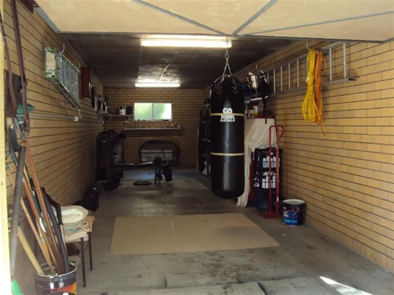 2/8 Barradine Street, Greenslopes QLD 4120