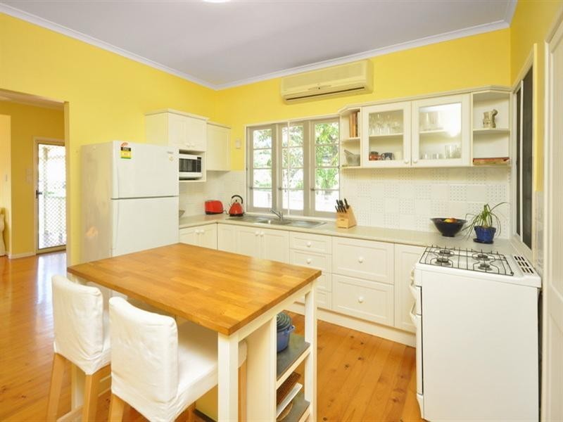 63 Canning Street, Holland Park QLD 4121