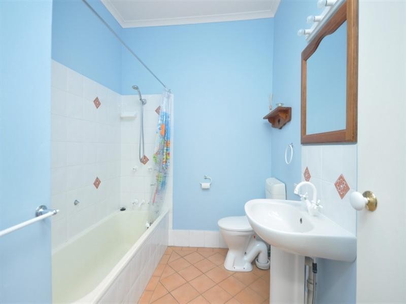 63 Canning Street, Holland Park QLD 4121