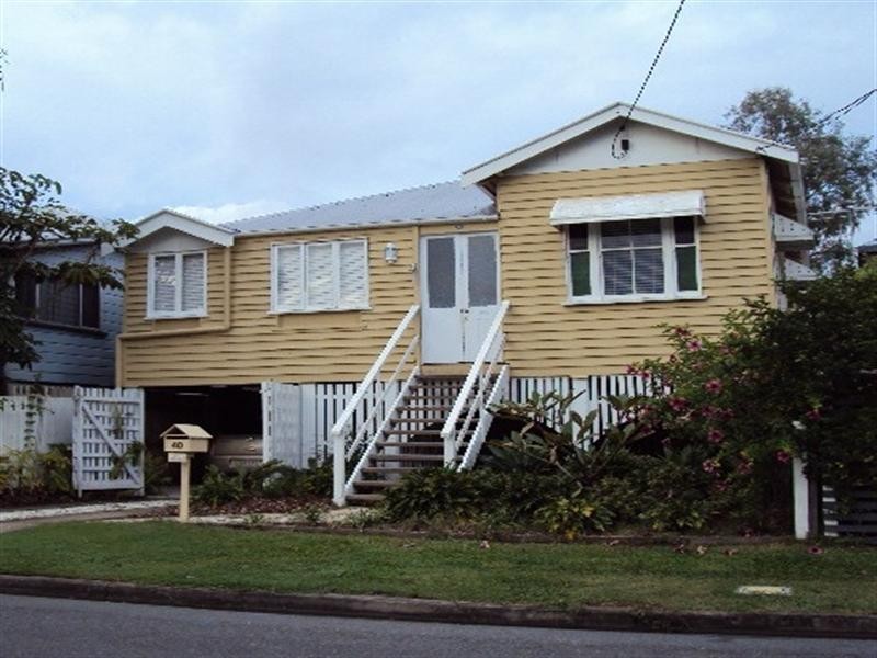 40 Pear Street, Greenslopes QLD 4120