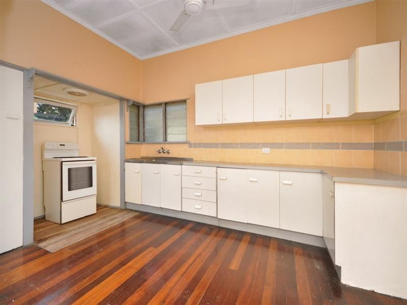 50 Akala Street, Camp Hill QLD 4152