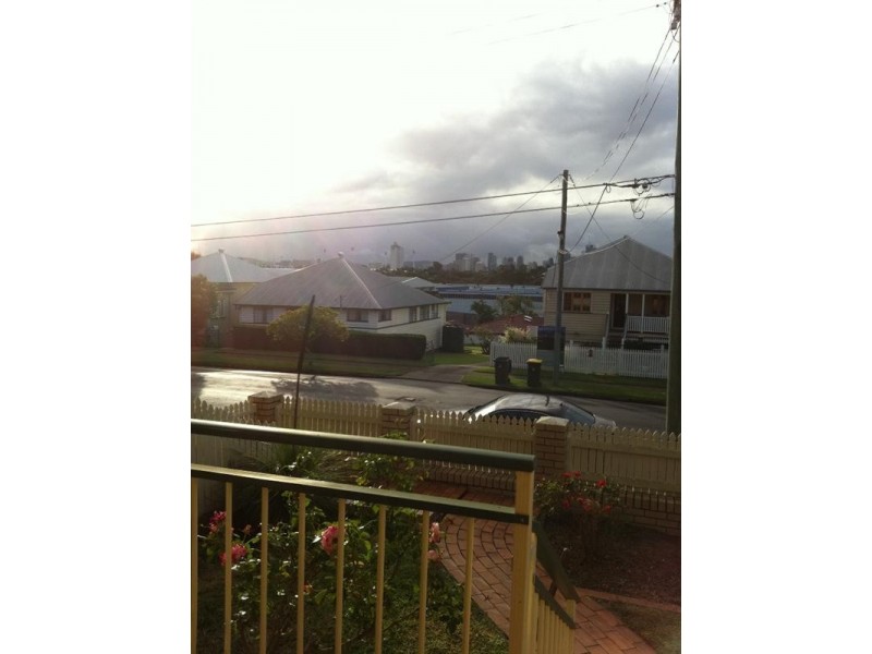 4/43 Ninth Avenue, Coorparoo QLD 4151