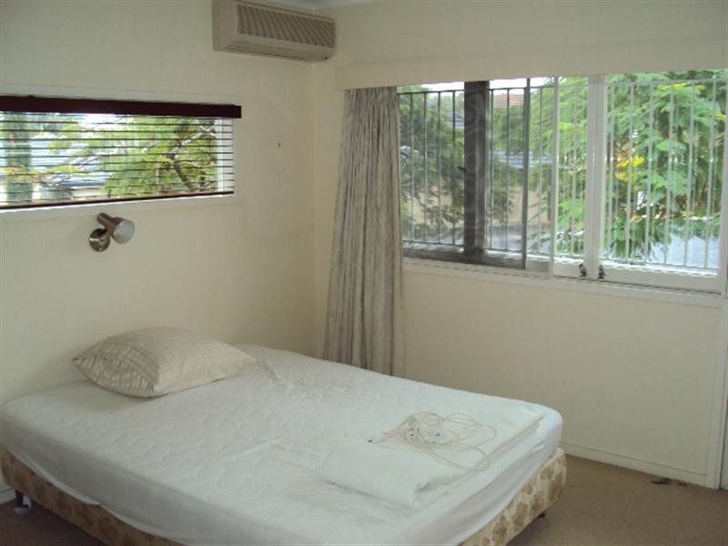 36 Otway Street, Holland Park QLD 4121