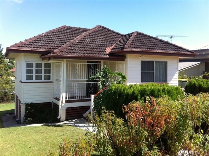 25 Gristock Street, Coorparoo QLD 4151