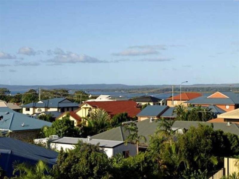 10 Highland Street, Redland Bay QLD 4165