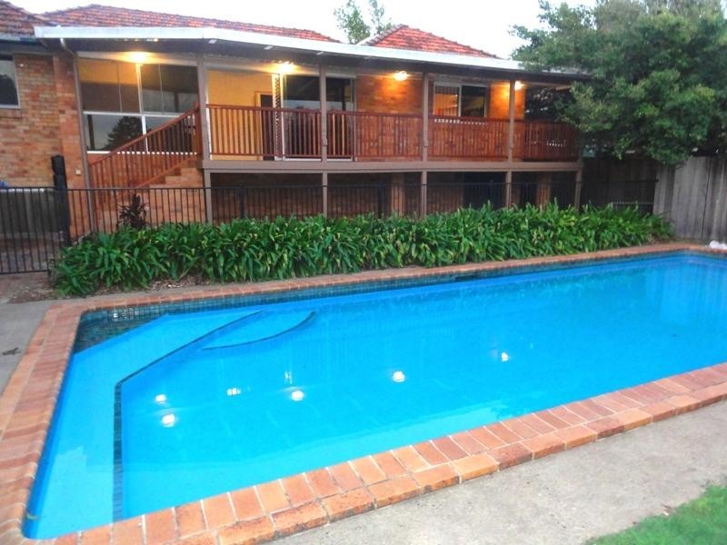 11 Berkeley Street, Holland Park QLD 4121